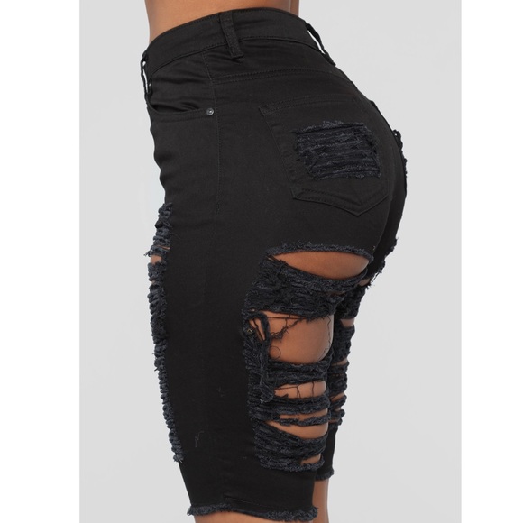 Black Bermuda Shorts - Picture 9 of 11